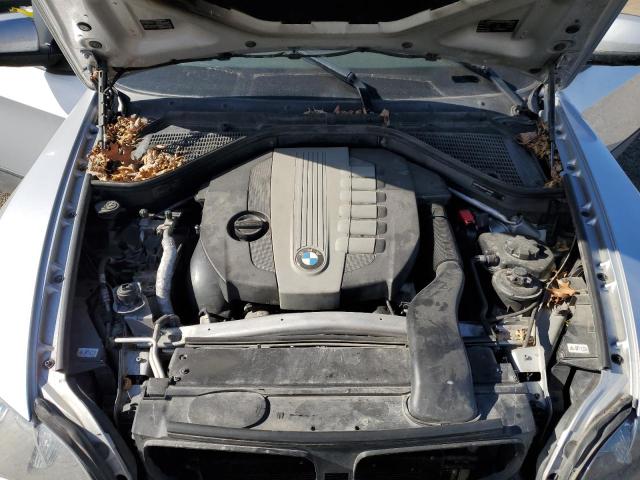 5UXZW0C5XCL669987 - 2012 BMW X5 XDRIVE35D Srebrny zdjęcie 12