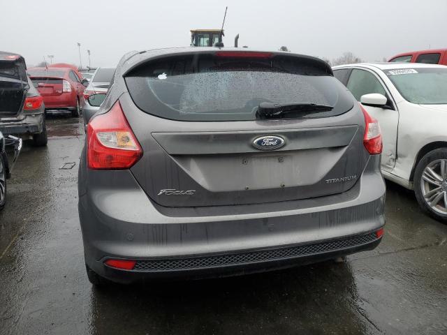 1FAHP3N27CL268143 - 2012 FORD FOCUS TITANIUM GRAY photo 6