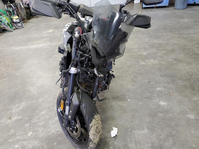 JYARN60E8KA000764 - 2019 YAMAHA MTT09 GRAY photo 9