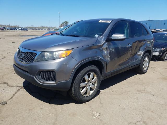 5XYKT3A10BG104011 - 2011 KIA SORENTO BASE  photo 2