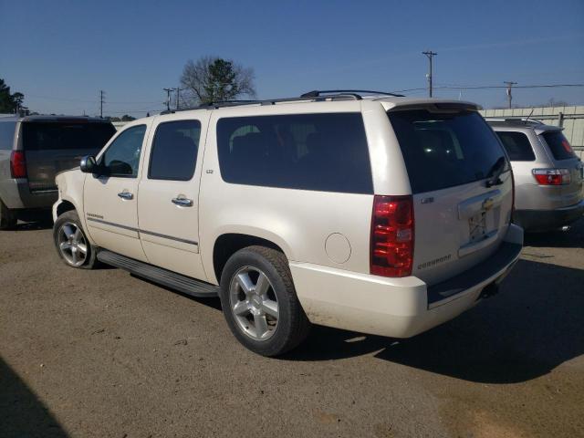 1GNSCKE02DR140113 - 2013 CHEVROLET SUBURBAN C1500 LTZ WHITE photo 2