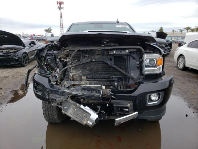 1GT12SEY0KF138405 - 2019 GMC SIERRA K2500 DENALI BLACK photo 5