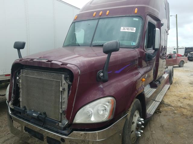 1FUJGLDR39LAD6732 - 2009 FREIGHTLINER CASCADIA 125  photo 2