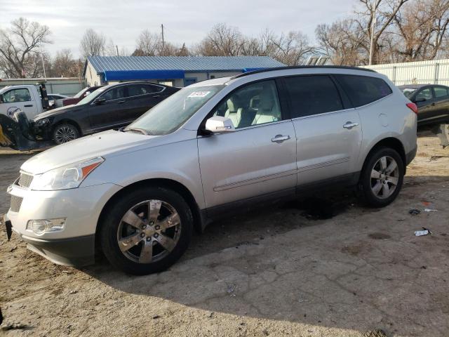 1GNKVLED4BJ396140 - 2011 CHEVROLET TRAVERSE LTZ SILVER photo 1