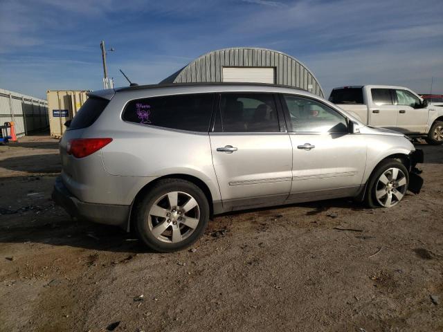 1GNKVLED4BJ396140 - 2011 CHEVROLET TRAVERSE LTZ SILVER photo 3