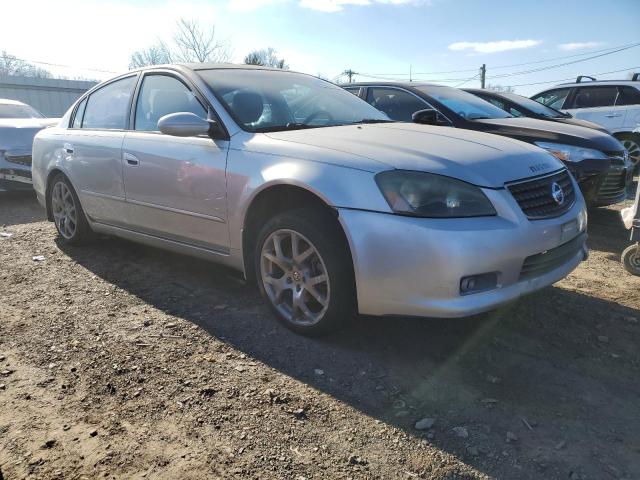 1N4BL11E25C250397 - 2005 NISSAN ALTIMA SE SILVER photo 4