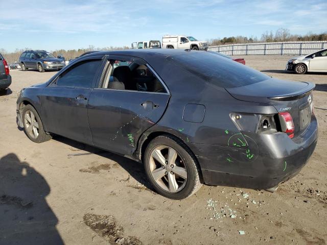 4T1BK3EK6BU125686 - 2011 TOYOTA CAMRY SE GRAY photo 2