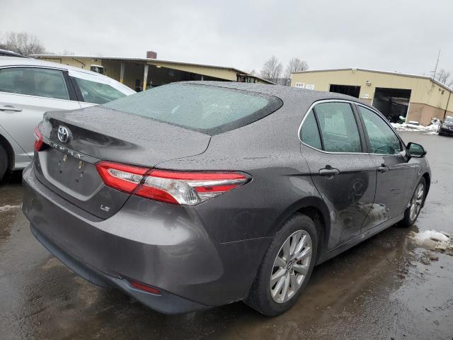 4T1B11HK0JU530881 - 2018 TOYOTA CAMRY L GRAY photo 3