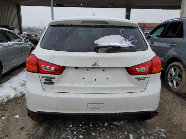 JA4AR3AU5HZ070303 - 2017 MITSUBISHI OUTLANDER ES WHITE photo 6