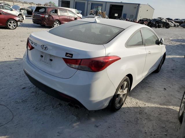 KMHDH6AE8DU020627 - 2013 HYUNDAI ELANTRA CO GS WHITE photo 3