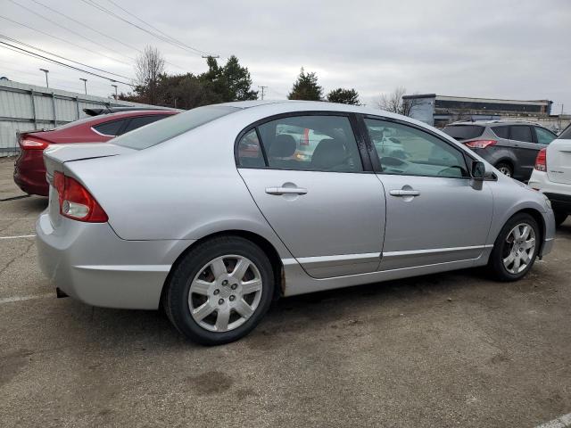 19XFA16559E026596 - 2009 HONDA CIVIC LX SILVER photo 3