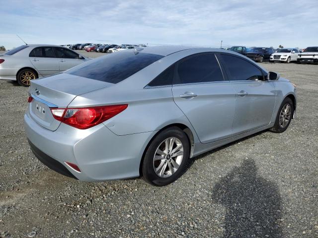 5NPEB4AC2EH883156 - 2014 HYUNDAI SONATA GLS SILVER photo 3