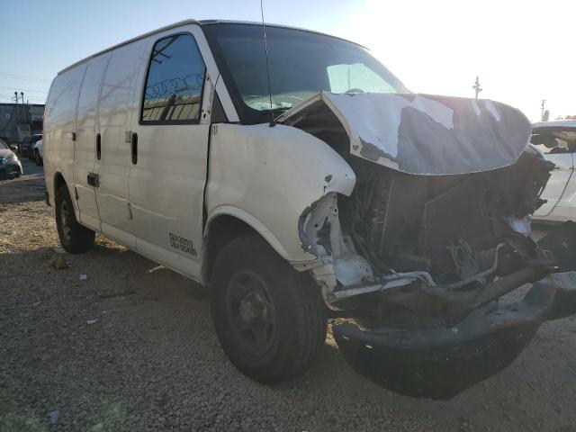 1GCFG15X081106987 - 2008 CHEVROLET EXPRESS G1 WHITE photo 4