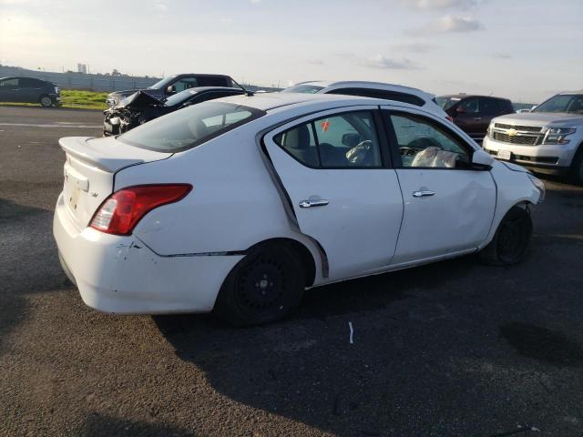 3N1CN7AP5JL839202 - 2018 NISSAN VERSA S WHITE photo 3