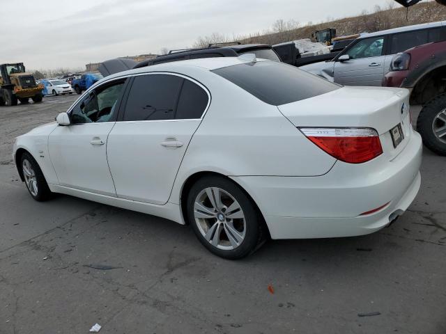 WBANV1C56AC157730 - 2010 BMW 528 XI WHITE photo 2