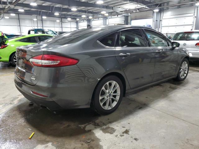 3FA6P0HD0KR103831 - 2019 FORD FUSION SE GRAY photo 3