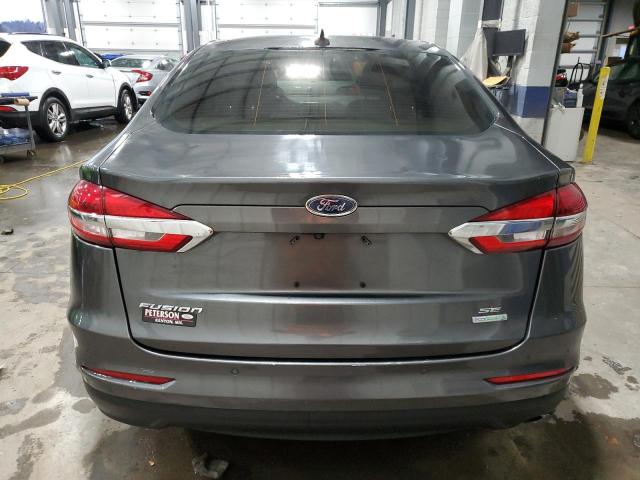 3FA6P0HD0KR103831 - 2019 FORD FUSION SE GRAY photo 6