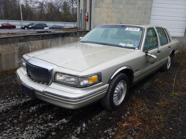 1LNLM82WXVY634566 - 1997 LINCOLN TOWN CAR SIGNATURE  photo 2