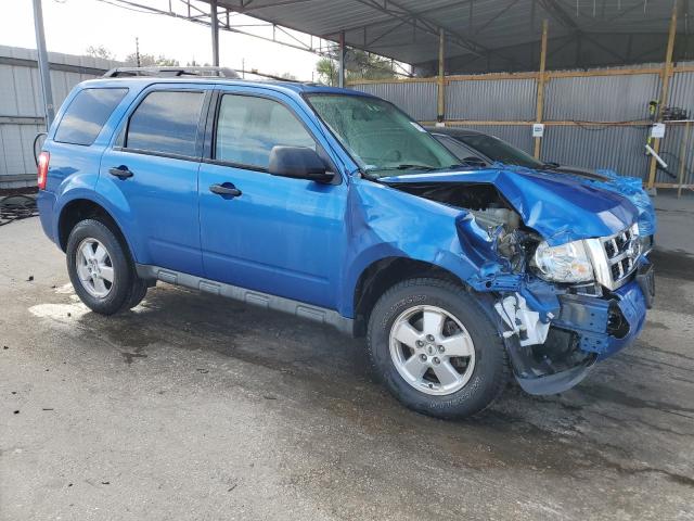 1FMCU9D74CKC72973 - 2012 FORD ESCAPE XLT BLUE photo 4