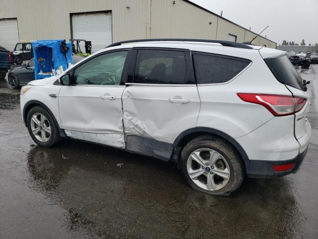 1FMCU9GX0GUC28748 - 2016 FORD ESCAPE SE WHITE photo 2