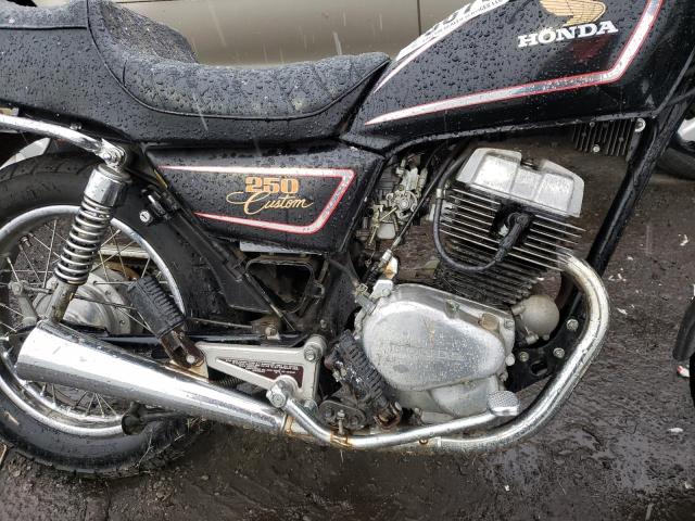 JH2MC0603DK101017 - 1983 HONDA 250 C BLACK photo 7