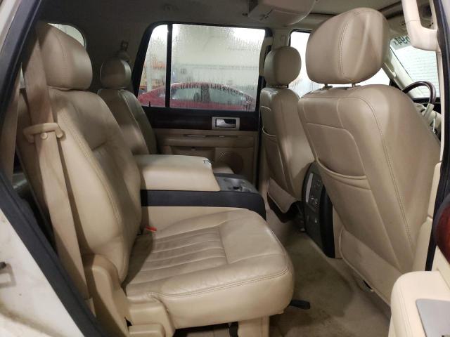 5LMFU28596LJ07834 - 2006 LINCOLN NAVIGATOR თეთრი ფოტო 11