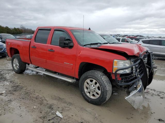 1GC1KXC85BF263531 - 2011 CHEVROLET SILVERADO K2500 HEAVY DUTY LT RED photo 4