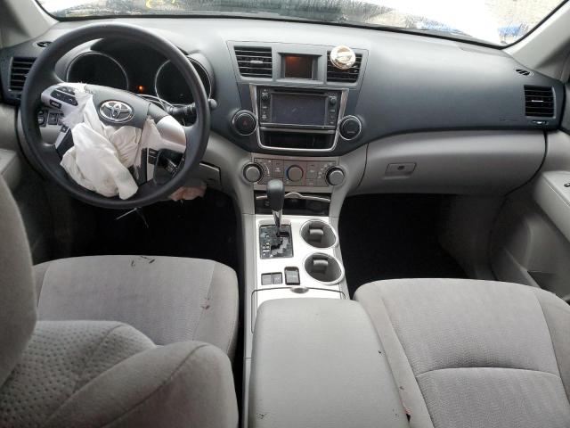 5TDZA3EH1DS044483 - 2013 TOYOTA HIGHLANDER BASE رمادي صورة 8