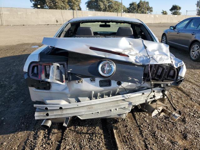 1ZVBP8AMXE5304593 - 2014 FORD MUSTANG SILVER photo 6