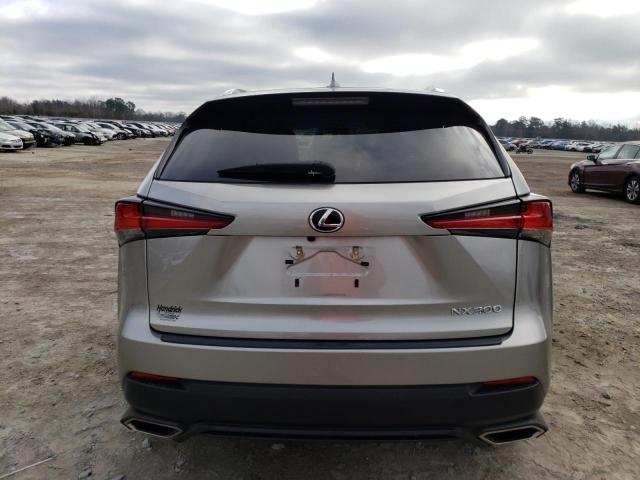 JTJYARBZ3J2107272 - 2018 LEXUS NX 300 BASE Srebrny zdjęcie 6