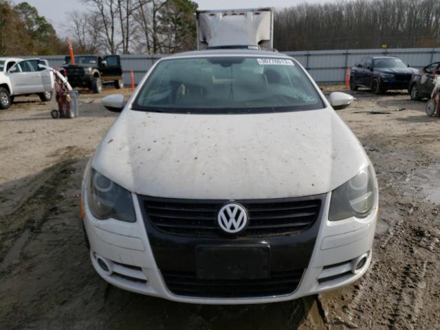 WVWFA7AH2AV025314 - 2010 VOLKSWAGEN EOS LUX 白色 照片 5