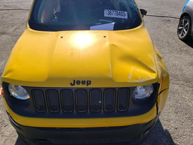 ZACCJABBXJPH35997 - 2018 JEEP RENEGADE LATITUDE YELLOW photo 11