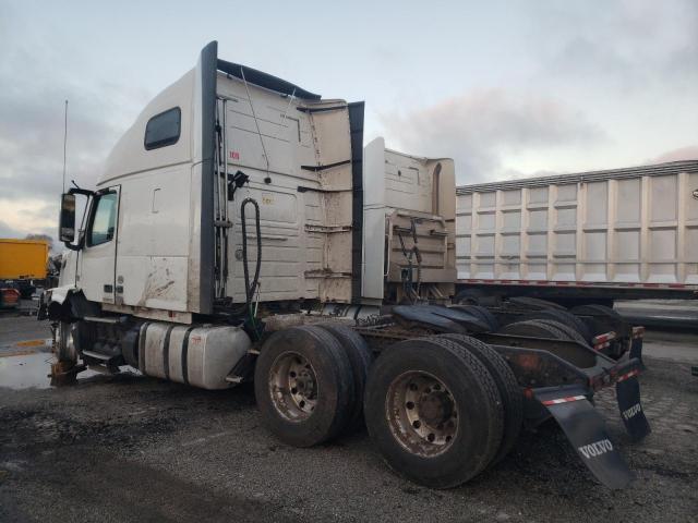 4V4N99EH7HN975645 - 2017 VOLVO VN VNL WHITE photo 3