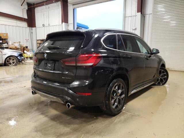 WBXJG9C04N5V03639 - 2022 BMW X1 XDRIVE28I BLACK photo 3
