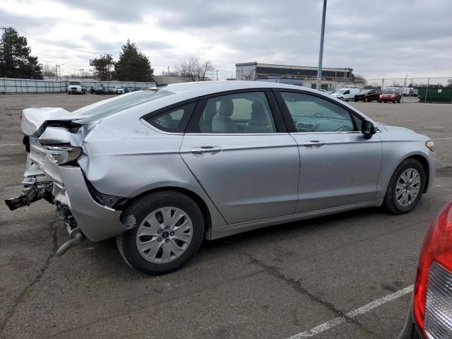 3FA6P0G72KR214537 - 2019 FORD FUSION S SILVER photo 3