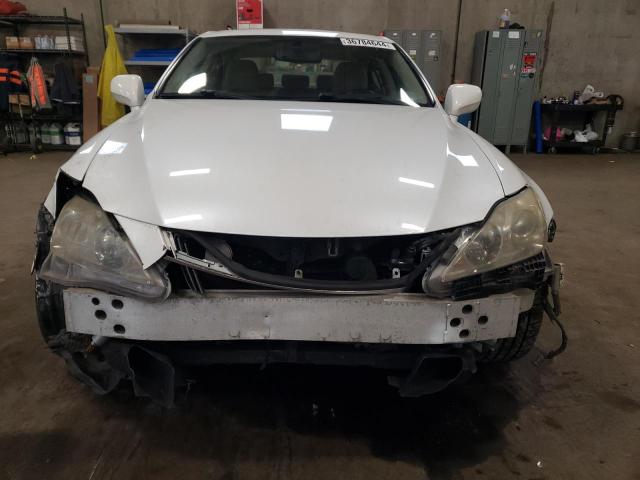 JTHCK262172014062 - 2007 LEXUS IS 250 WHITE photo 5