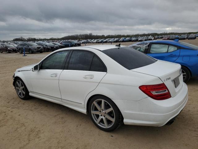 WDDGF4HB7EA961440 - 2014 MERCEDES-BENZ C 250 WHITE photo 2