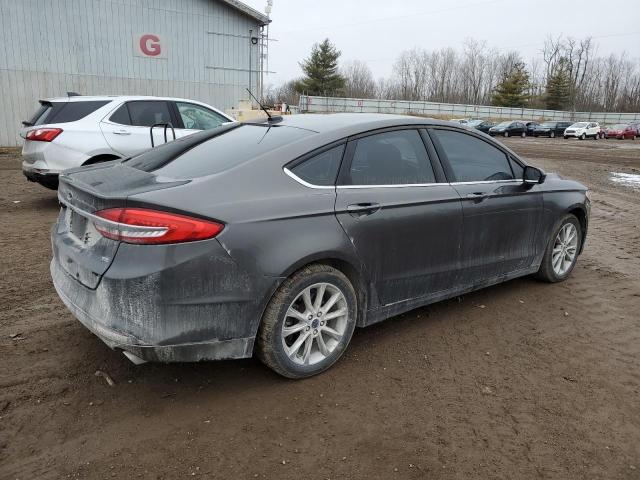 3FA6P0H74HR105925 - 2017 FORD FUSION SE GRAY photo 3