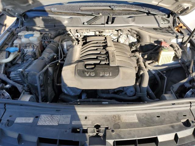 WVGEF9BP9DD007154 - 2013 VOLKSWAGEN TOUAREG V6 SILVER photo 11