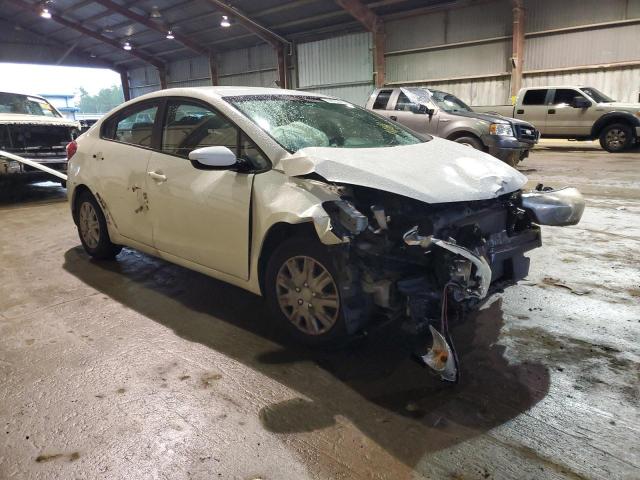 KNAFK4A66G5478254 - 2016 KIA FORTE LX WHITE photo 4