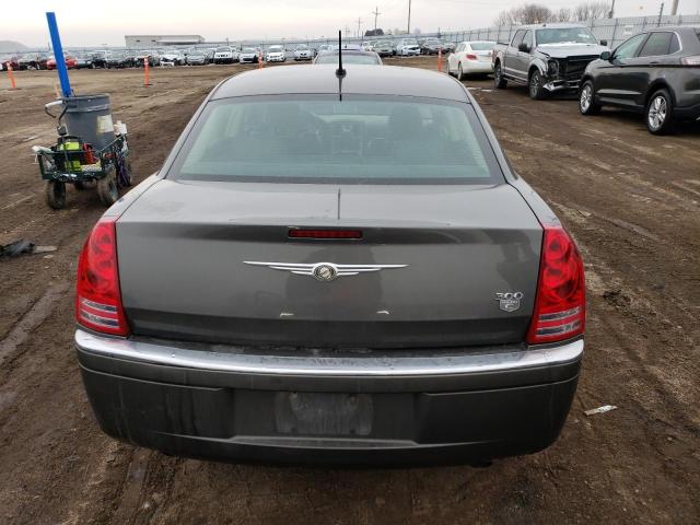 2C3KA63H18H295003 - 2008 CHRYSLER 300C GRAY photo 6