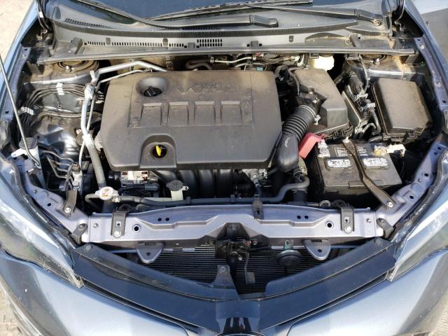 2T1BURHE3JC084372 - 2018 TOYOTA COROLLA L GRAY photo 11