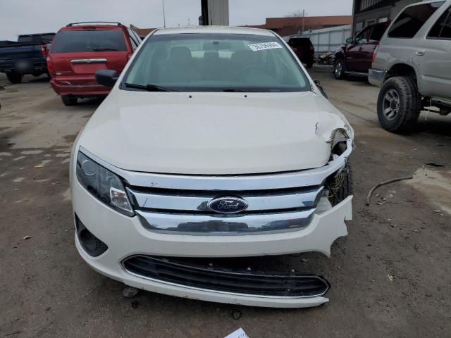 3FAHP0GA2AR420847 - 2010 FORD FUSION S WHITE photo 5