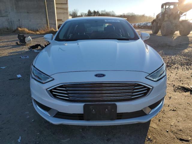 3FA6P0PU2JR112367 - 2018 FORD FUSION SE PHEV WHITE photo 5