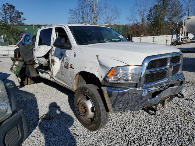 3C7WRNEL2JG182283 - 2018 RAM 5500 WHITE photo 4