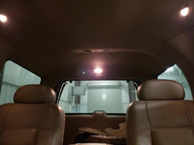 5LMPU28A1YLJ06861 - 2000 LINCOLN NAVIGATOR თაფლისფერი ფოტო 10