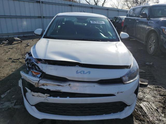 3KPA24AD4PE611643 - 2023 KIA RIO LX WHITE photo 5