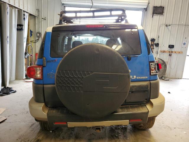 JTEZU11F270003668 - 2007 TOYOTA FJ CRUISER BLUE photo 6