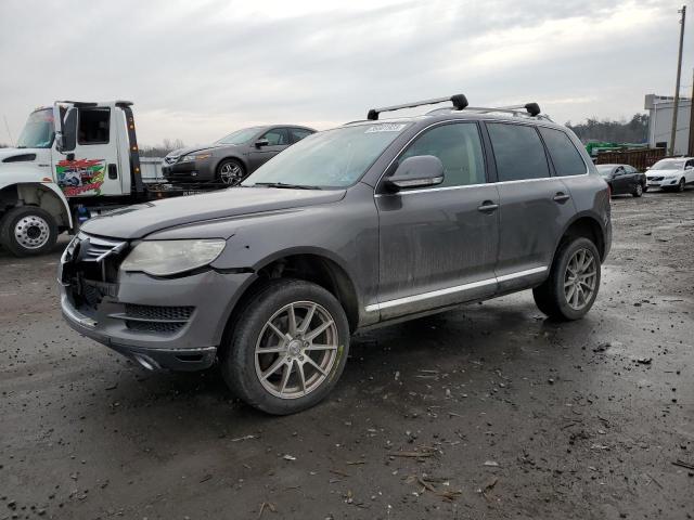 WVGBF7A98AD002047 - 2010 VOLKSWAGEN TOUAREG V6 GRAY photo 1