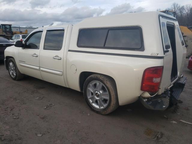 3GCPCSE08DG315687 - 2013 CHEVROLET SILVERADO C1500 LT WHITE photo 2